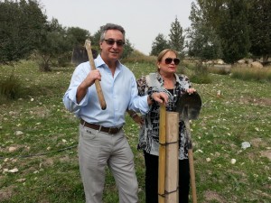 photo - Gary and Nanci Segal in JNF Canada Park