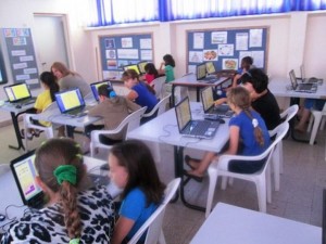 photo -  ORT Israel has developed a successful program in schools around Israel’s physical and socio-economic periphery, bringing cutting-edge educational technology into the classroom