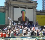 photo - Rally in support of Israel drew a few hundred people to the Vancouver Art Gallery on Sunday