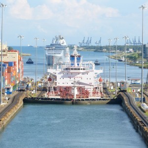 photo - Panama Canal