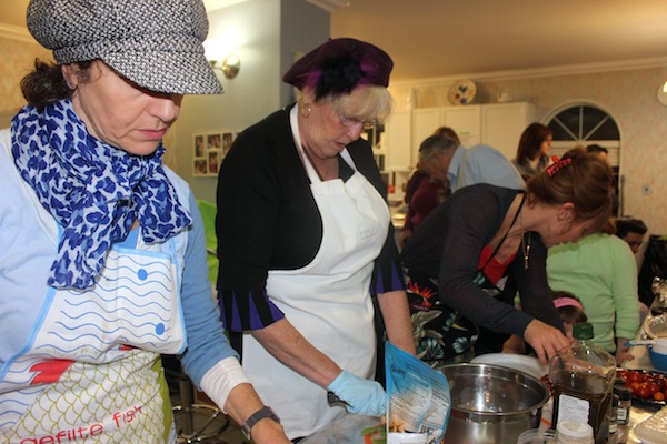 photo - Rabbi Falik and Rebbetzin Simie Schtroks hosted Iron Chef Chanukah Competition II at the Centre for Judaism in the Lower Fraser Valley of British Columbia