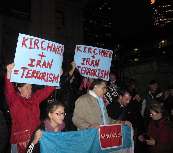 photo - The Feb. 18 silent march in honor of Alberto Nisman began on the steps of the Vancouver Art Gallery