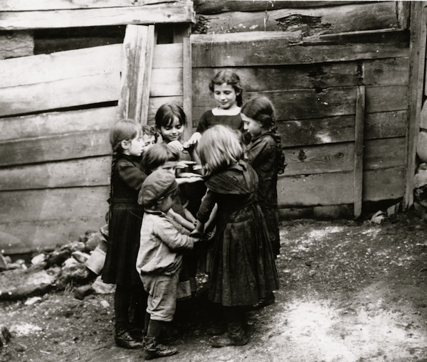 photo - One of the images displayed in the exhibit is this one of Jewish children playing in Kremenets, Ukraine, circa 1913. The photograph was taken during the ethnographic expedition led by S. Ansky in the Jewish Pale of Settlement in 1912-14