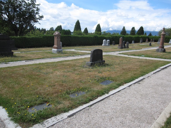 photo - Louis and Toby Rubinowitz and their son, Israel, are buried together in the Jewish section of Vancouver’s Mountain View Cemetery, while Toby’s sister Sarah is buried separately
