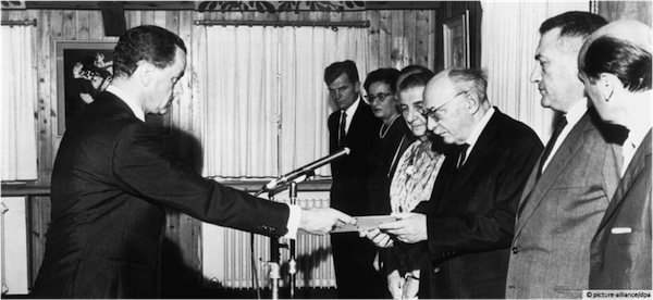 photo - Ambassador Rolf Pauls of Germany presents his credentials to Israeli president Zalman Shazar on Aug. 19, 1965