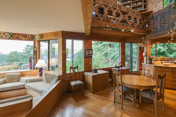 photo - Interior of House Shumiatcher, 2013. Judah Shumiatcher, architect, 1974