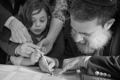 photo - Alexis with Rabbi Moshe Druin