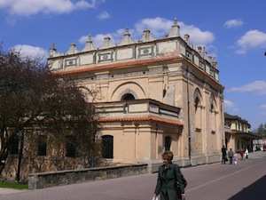 photo - The town’s 17th-century synagogue