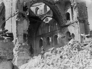 photo - Jordanian soldier at the destruction of the Hurva Synagogue, 1948