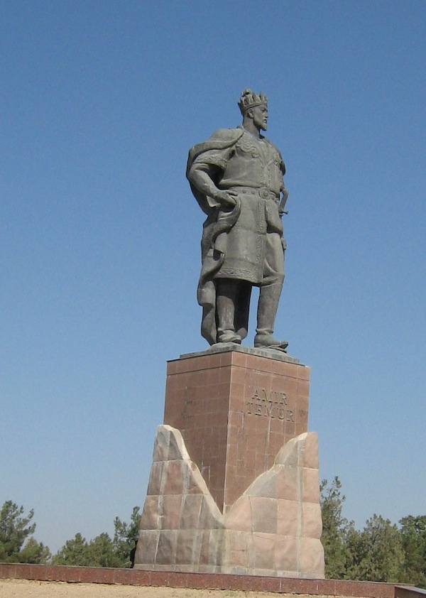 photo - A statue of Amir Timur