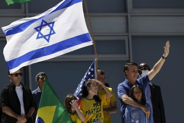photo - According to the Associação Scholem Aleichem, in Rio de Janeiro, right-wing religious groups are misappropriating the Israeli flag in their show of support for Brazilian President Jair Bolsonaro