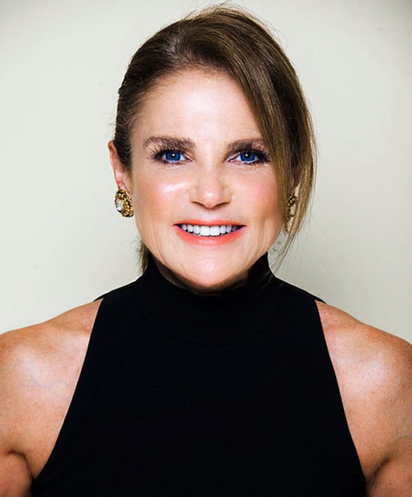 photo - Actor Tovah Feldshuh talks about her new book, Lilyville, on April 15, in an event held in partnership with the JCC Jewish Book Festival