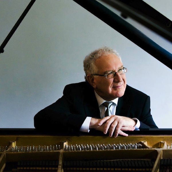 photo - Robert Silverman is one of the musicians featured in Under the Radar, by David Eisenstadt