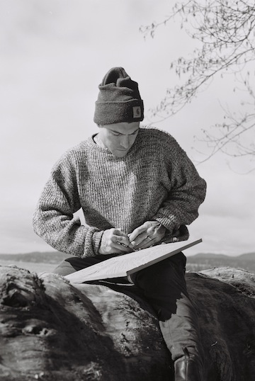photo - Artist Marty Katzoff at work