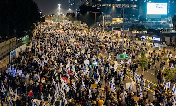 photo - In Tel Aviv on Jan. 28, Israelis demonstrate against their government’s judicial reform proposals. A majority of Canadian Jews also oppose the proposals