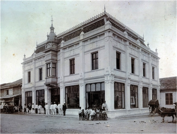 photo - The Goldenberg & Zeitlin building at Kesawan around 1890. The company later became M. Goldenberg & Co. and was acquired by a German company. It was seized by the Dutch when Germany invaded Holland in 1940. The building has been demolished and turned into shophouses