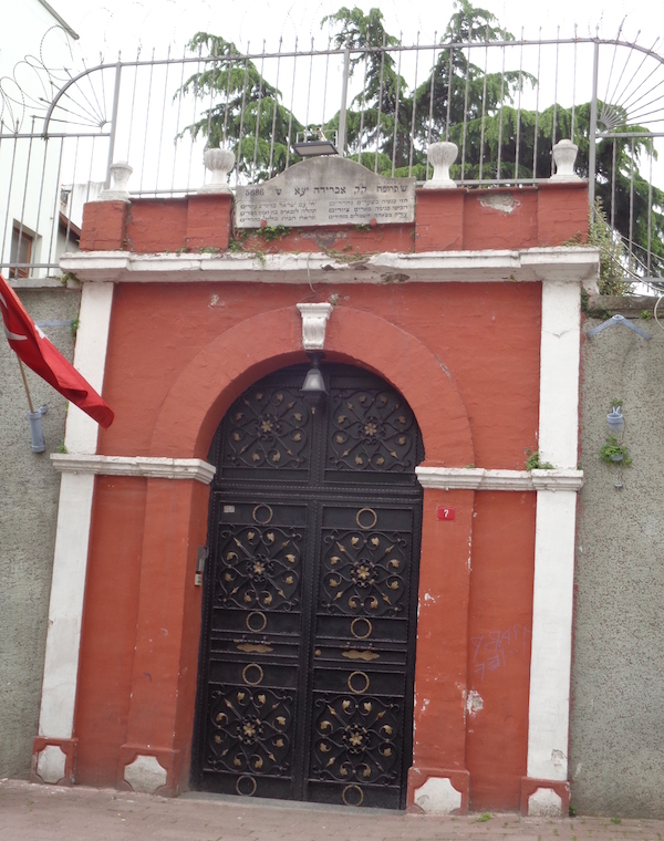 photo - Ahrida Synagogue is one of the two still-functioning synagogues in the Balat neighbourhood of Istanbul