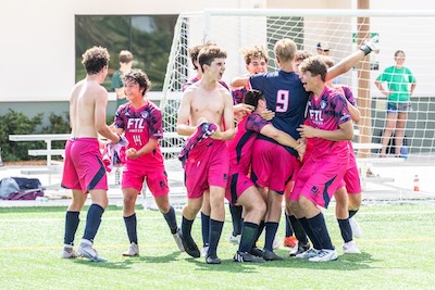 photo - The golden moment for the U16 soccer team in Fort Lauderdale, which included Vancouver’s Sam Perez (second to left)