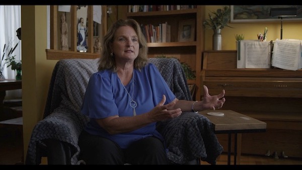 photo - Silvia Foti in J’Accuse!, a documentary by filmmaker Michael Kretzmer