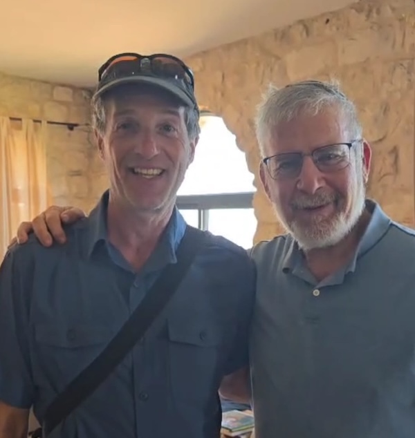 photo - Randy Wolfe, left, with Aharon Botzer, co-founder of Livnot U’Lehibanot