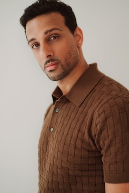photo - Ari’el Stachel